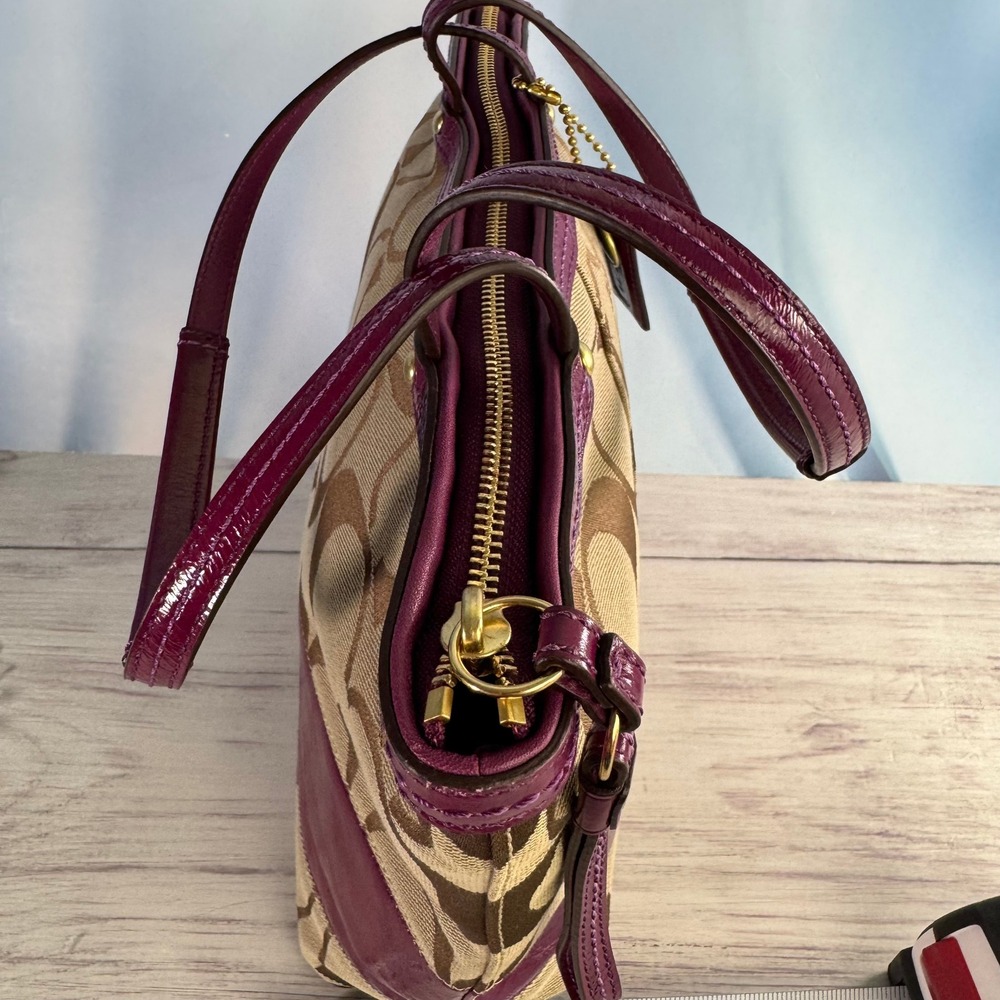 Coach Signature Stripe Tote Women Medium Khaki Purple Patent Leather 12429 Y2K - Picture 10 of 14